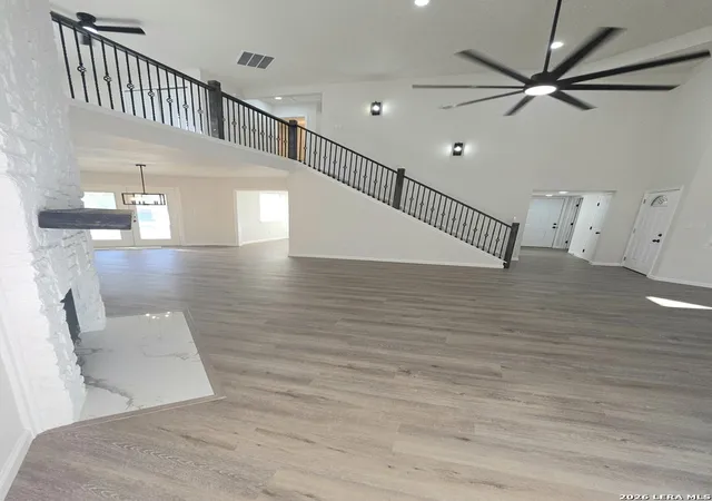 Photo 3 of Single family home for sale at 8562 Echo Crk Ln, San Antonio, TX 78240 | MLS# 2022132 | Listing updated on 2026-10-28