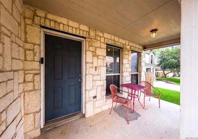 Photo 4 of Single family home for sale at 426 Bridle Ridge, San Antonio, TX 78227 | MLS# 2023828 | Listing updated on 2026-10-26