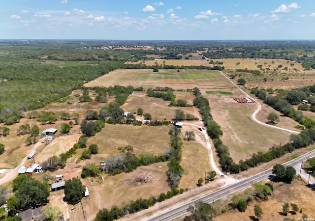 Land for sale at 4320 Fm 673, Beeville, TX 78102 | MLS# 2023911