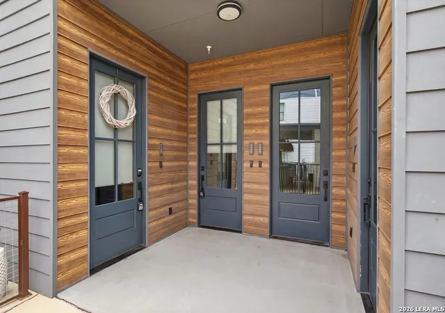 Listing Photo 3 - Condo for sale in building located at 1208 N Academy, New Braunfels, TX 78130 - Unit #3204