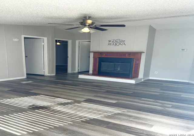 Photo 3 of Single family home for sale at 165 Brianna Ct, Von Ormy, TX 78073 | MLS# 2023969 | Listing updated on 2026-10-24