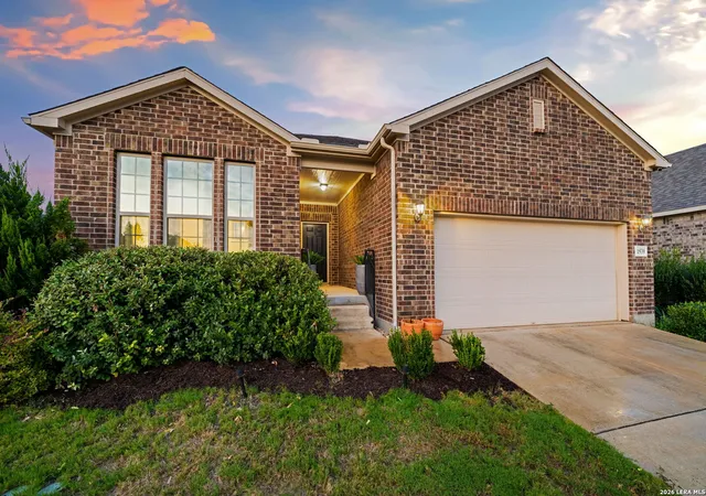 Photo 1 of Single family home for sale at 1539 Balcones Fault, New Braunfels, TX 78132 | MLS# 2023975 | Listing updated on 2026-10-26