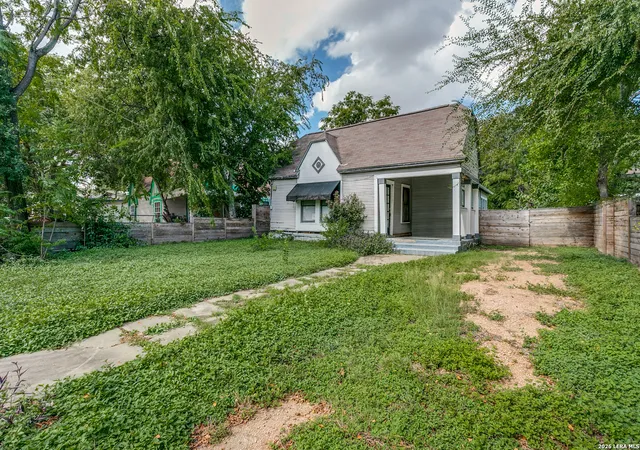 Single family home for sale at 523 E Magnolia Ave, San Antonio, TX 78212 | MLS# 2023980