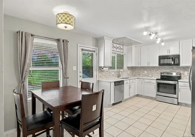 Photo 2 of Single family home for sale at 230 Blue Juniper, San Antonio, TX 78253 | MLS# 2024054 | Listing updated on 2026-10-22