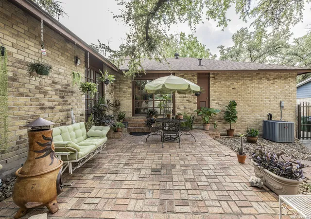 Photo 3 of Single family home for sale at 2523 Wilderness Hl, San Antonio, TX 78231 | MLS# 2024259 | Listing updated on 2026-10-27