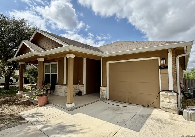 Photo 2 of Sale Pending at 7831 Juno Hts, San Antonio, TX 78252 | MLS# 2024290 | Listing updated on 2026-10-27