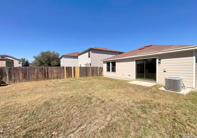Photo 4 of Single family home for sale at 10146 Maple Rnch, San Antonio, TX 78245 | MLS# 2024300 | Listing updated on 2026-10-29