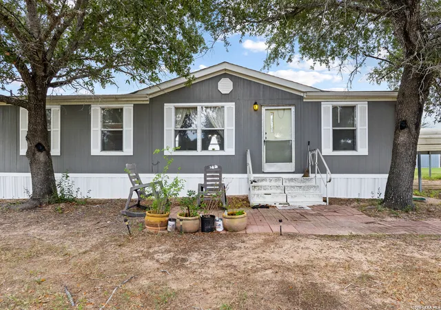 Single family home for sale at 4320 County Rd 331, Floresville, TX 78114 | MLS# 2024342