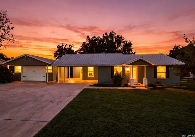 Photo 2 of Single family home for sale at 667 Fm 2772, La Vernia, TX 78121 | MLS# 2024449 | Listing updated on 2026-10-27