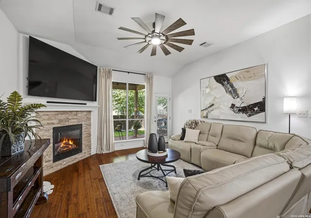 Photo 4 of Single family home for sale at 615 Hookberry Trl, San Antonio, TX 78256 | MLS# 2024739 | Listing updated on 2026-10-21