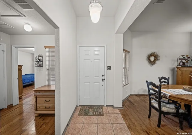 Photo 4 of Single family home for sale at 4850 Roan Brk, San Antonio, TX 78251 | MLS# 2024900 | Listing updated on 2026-10-21
