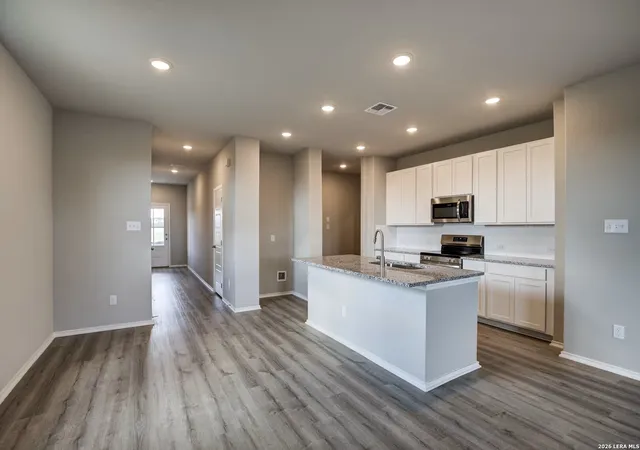 Photo 4 of Single family home for sale at 2503 Pink Pearl Dr, San Antonio, TX 78224 | MLS# 2025016 | Listing updated on 2026-10-21