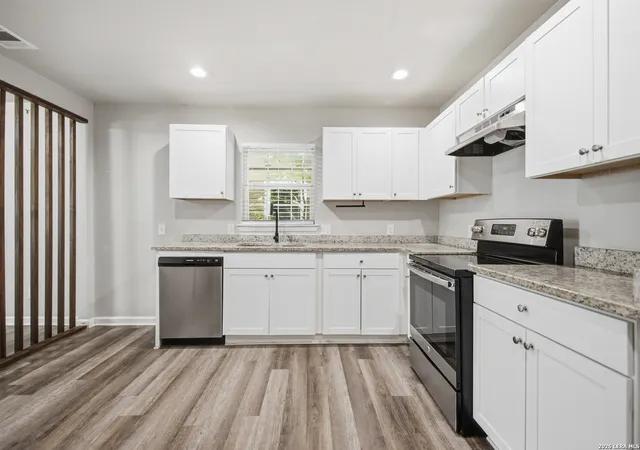 Photo 3 of Single family home for sale at 1809 W Southcross, San Antonio, TX 78211 | MLS# 2025035 | Listing updated on 2026-10-21