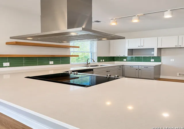 Photo 3 of Single family home for sale at 606 S Hackberry, San Antonio, TX 78203 | MLS# 2025057 | Listing updated on 2026-10-21