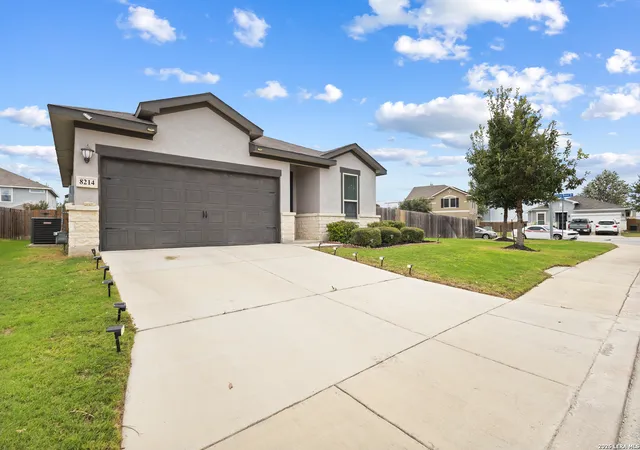 Photo 3 of Single family home for sale at 8214 Oak Harvest, San Antonio, TX 78254 | MLS# 2025095 | Listing updated on 2026-10-23