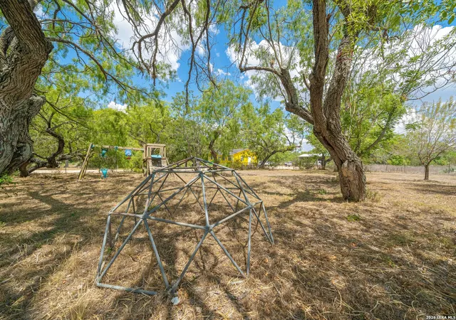 Photo 3 of Single family home for sale at 12498 S US Hwy 181, San Antonio, TX 78223 | MLS# 2025096 | Listing updated on 2026-10-21