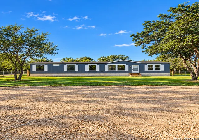 Single family home for sale at 99 Gonzales Ln, La Vernia, TX 78121 | MLS# 2025110