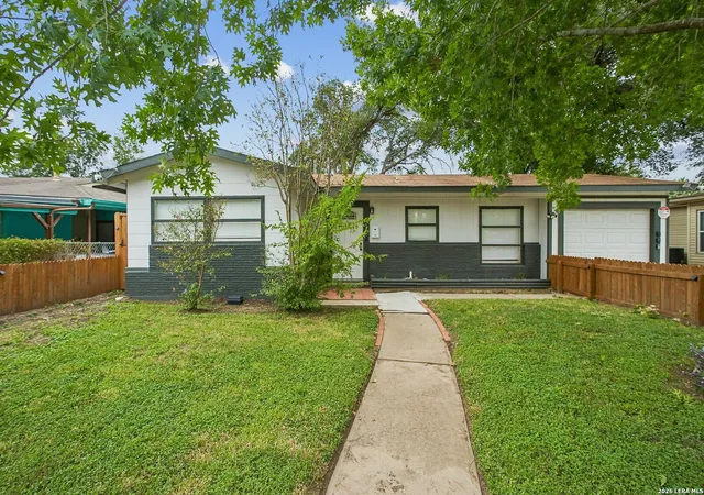 Photo 1 of Single family home for sale at 318 Hillwood Dr, San Antonio, TX 78213 | MLS# 2025153 | Listing updated on 2026-10-21