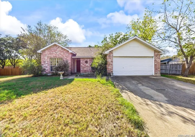 Photo 1 of Single family home for sale at 104 River Mdw, Castroville, TX 78009 | MLS# 2025195 | Listing updated on 2026-10-21
