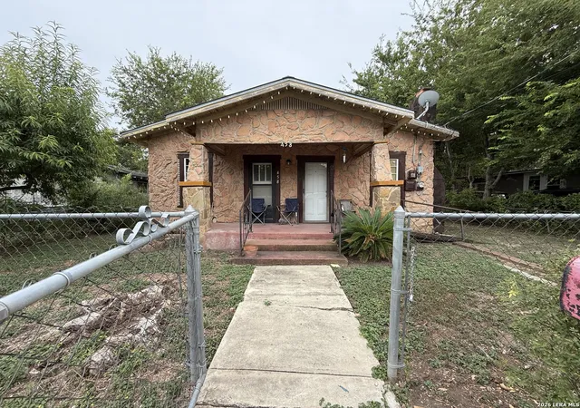 Single family home for sale at 458 E Young, San Antonio, TX 78214 | MLS# 2025205