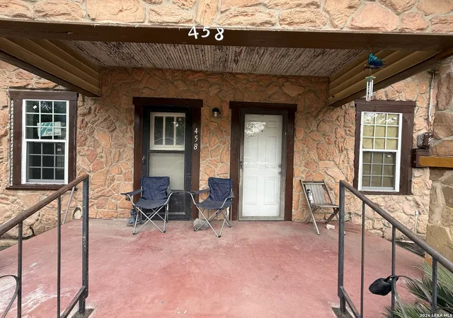 Photo 1 of Single family home for sale at 458 E Young, San Antonio, TX 78214 | MLS# 2025205 | Listing updated on 2026-10-21