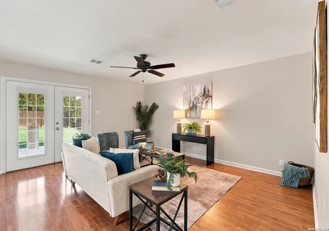 Photo 2 of Single family home for sale at 11202 Scarborough Ct, San Antonio, TX 78249 | MLS# 2025232 | Listing updated on 2026-10-26