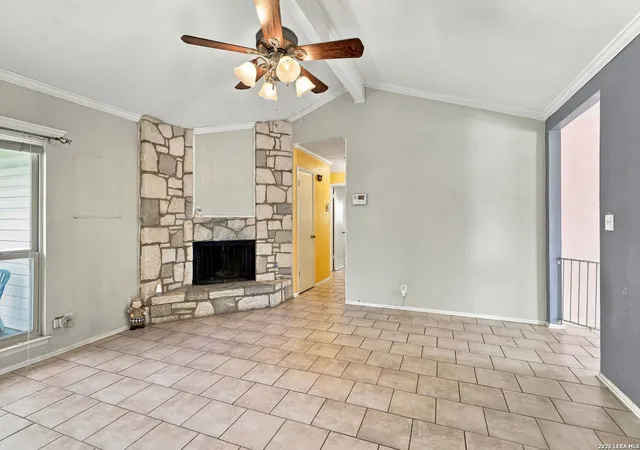 Photo 4 of Single family home for sale at 6719 Carters Blf, San Antonio, TX 78239 | MLS# 2025237 | Listing updated on 2026-10-22