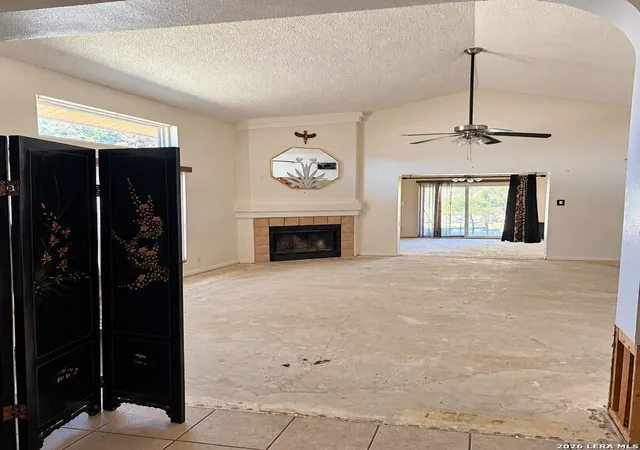 Photo 3 of Sale Pending at 7927 Flower Trl, San Antonio, TX 78244 | MLS# 2025238 | Listing updated on 2026-10-23