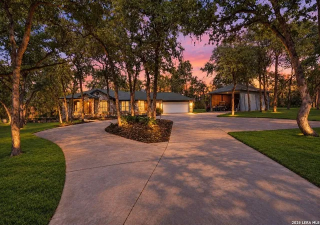 Single family home for sale at 202 Oak Bnd Dr, La Vernia, TX 78121 | MLS# 2025256