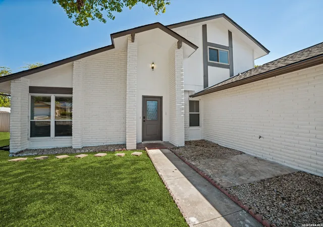 Photo 3 of Single family home for sale at 1226 Hayloft Ln, San Antonio, TX 78245 | MLS# 2025481 | Listing updated on 2026-10-27