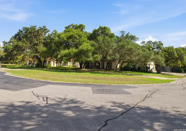 Photo 2 of Single family home for sale at 26110 Alto Oaks, San Antonio, TX 78255 | MLS# 2025483 | Listing updated on 2026-10-26