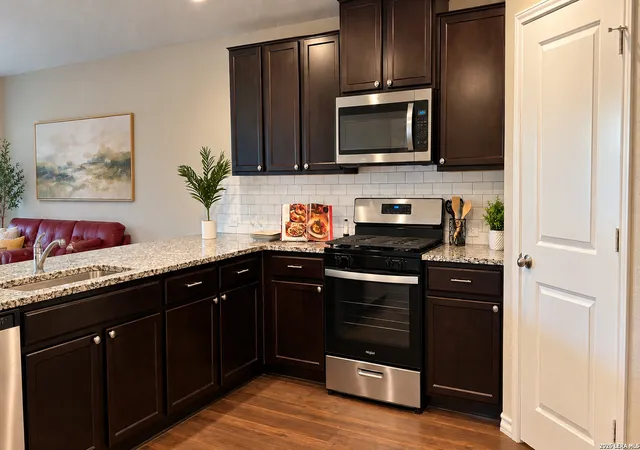 Photo 2 of Single family home for sale at 177 Kakapo Dr, San Antonio, TX 78253 | MLS# 2025576 | Listing updated on 2026-10-23