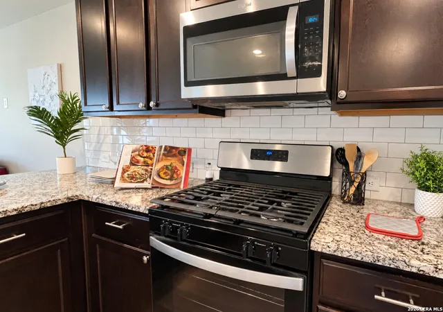 Photo 4 of Single family home for sale at 177 Kakapo Dr, San Antonio, TX 78253 | MLS# 2025576 | Listing updated on 2026-10-23