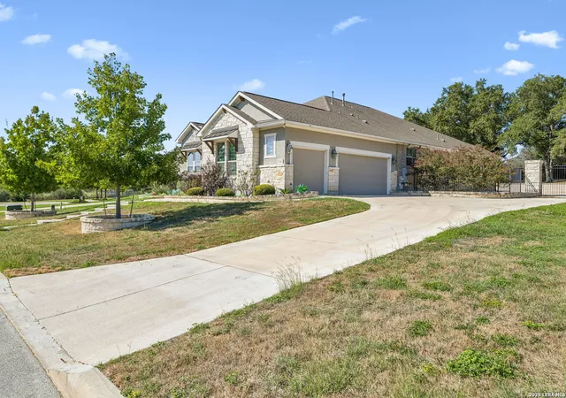 Photo 3 of Single family home for sale at 144 Leann Way, Castroville, TX 78009 | MLS# 2025594 | Listing updated on 2026-10-23