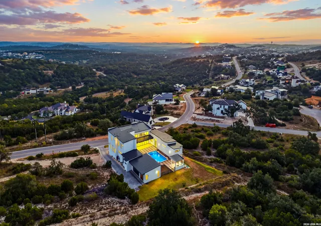 Photo 2 of Mansion for sale at 10712 Kendall Cyn, San Antonio, TX 78255 | MLS# 2025614 | Listing updated on 2026-10-27