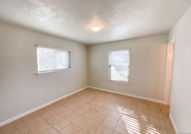 Photo 3 of Single family home for sale at 403 Samuel Dr, San Antonio, TX 78227 | MLS# 2025679 | Listing updated on 2026-10-23