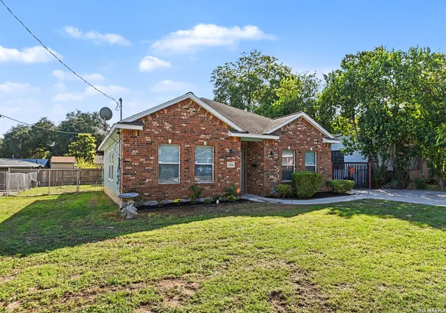 Photo 2 of Single family home for sale at 1516 Vanderbilt St, San Antonio, TX 78210 | MLS# 2025819 | Listing updated on 2026-10-23