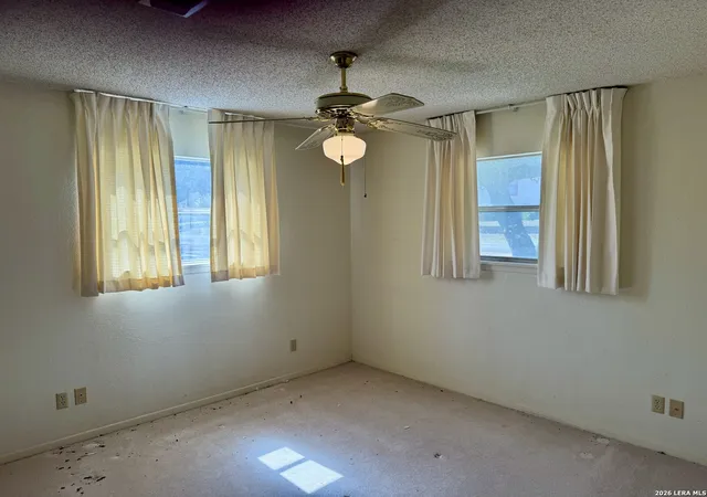 Photo 3 of Single family home for sale at 116 Creekview, Canyon Lake, TX 78133 | MLS# 2025841 | Listing updated on 2026-10-25