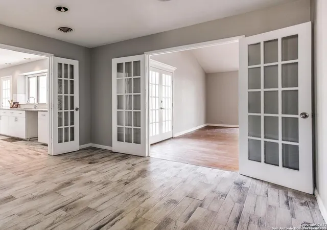 Photo 3 of Single family home for sale at 6235 Flint Rock Dr, San Antonio, TX 78238 | MLS# 2025866 | Listing updated on 2026-10-23