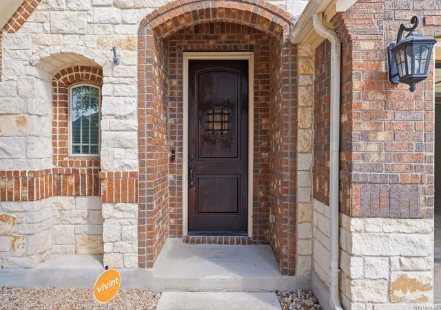 Photo 2 of Single family home for sale at 530 Rolling Grv, San Antonio, TX 78253 | MLS# 2025868 | Listing updated on 2026-10-26