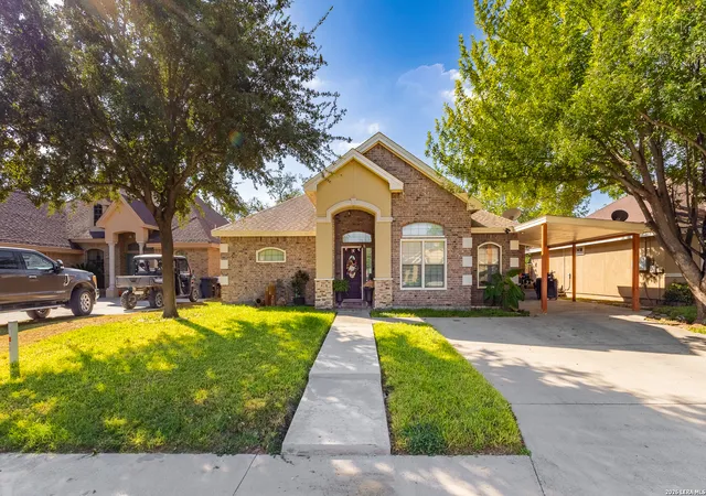 Single family home for sale at 242 Paso Caballero, Eagle Pass, TX 78852 | MLS# 2025879