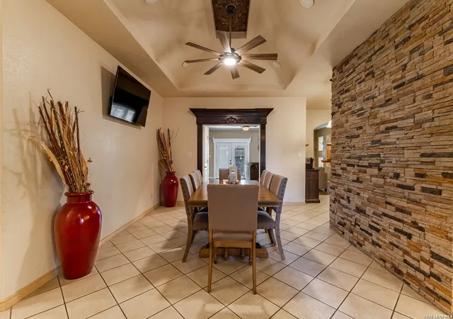 Photo 4 of Single family home for sale at 242 Paso Caballero, Eagle Pass, TX 78852 | MLS# 2025879 | Listing updated on 2026-10-24