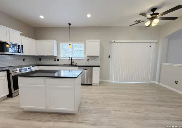 Photo 4 of Single family home for sale at 4122 Knollbluff, San Antonio, TX 78247 | MLS# 2025887 | Listing updated on 2026-10-24