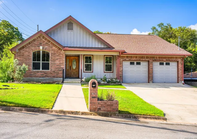 Photo 1 of Single family home for sale at 1107 Mary Frances Dr, Kerrville, TX 78028 | MLS# 2025890 | Listing updated on 2026-10-24