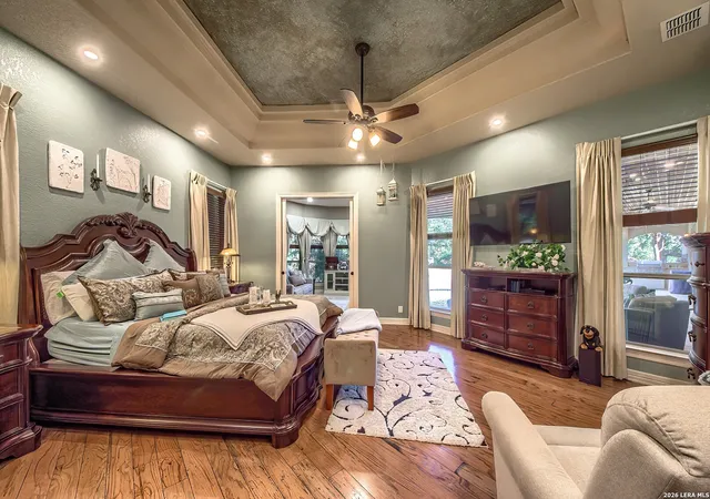 Photo 3 of Single family home for sale at 8519 Tuscan Hills Dr, San Antonio, TX 78266 | MLS# 2025915 | Listing updated on 2026-10-30