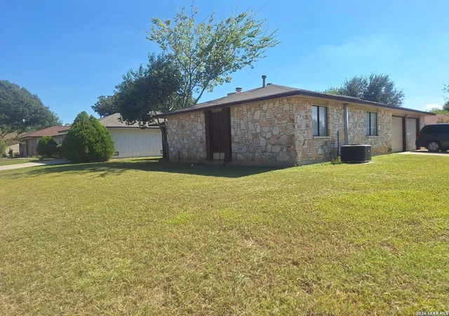 Photo 1 of Single family home for sale at 9338 Valley Rdg, San Antonio, TX 78250 | MLS# 2025923 | Listing updated on 2026-10-24
