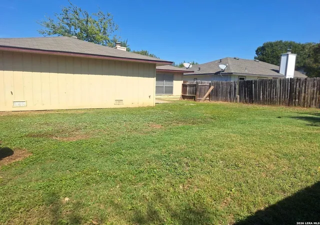 Photo 3 of Single family home for sale at 9338 Valley Rdg, San Antonio, TX 78250 | MLS# 2025923 | Listing updated on 2026-10-24