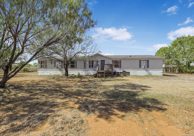 Single family home for sale at 381 Bluefield, Pleasanton, TX 78064 | MLS# 2025926