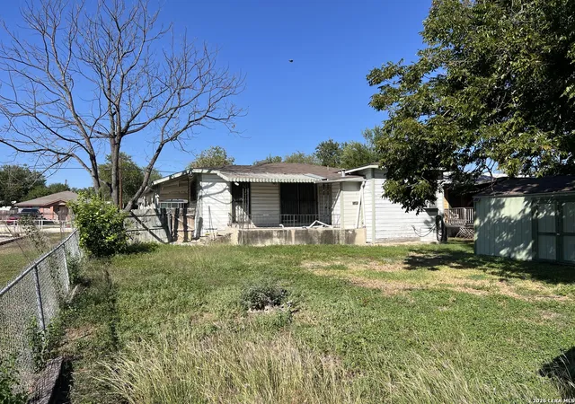 Photo 4 of Single family home for sale at 4750 Lark, San Antonio, TX 78228 | MLS# 2025955 | Listing updated on 2026-10-24