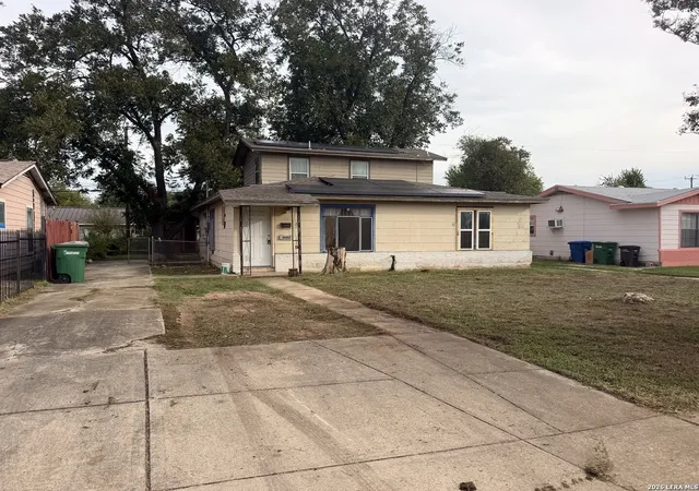 Photo 2 of Single family home for sale at 2023 Bronte St, San Antonio, TX 78207 | MLS# 2026034 | Listing updated on 2026-10-26